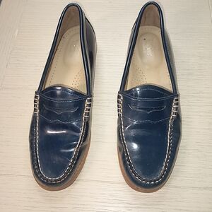 Elegant Navy Blue Women's Loafers